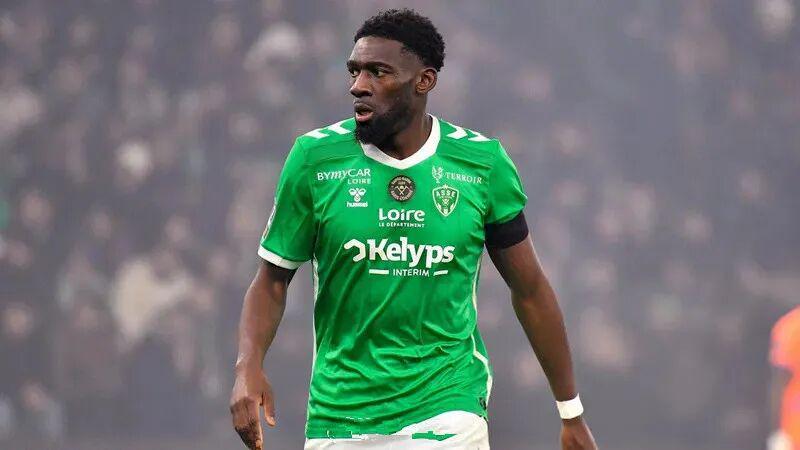 壹号娱乐-中超转会动态：保级队官宣周定洋加盟，升班马连续2天官宣外援