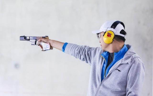 一号-【早报】中国队两金入账，依旧领跑金牌榜