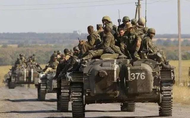 壹号娱乐官网-1999年那笔血债，十年后终于有人去收了？美国特工横死街头，FBI连夜封锁现场