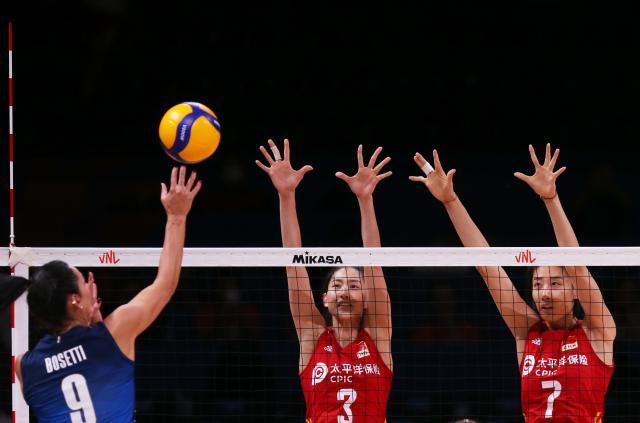 一号娱乐-发接发劣势中国女排止步八强 细节丢分多仍需打磨