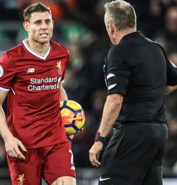 一号娱乐-一步之遥！40岁活化石将成为英超历史出场王，24个赛季仅1张红牌