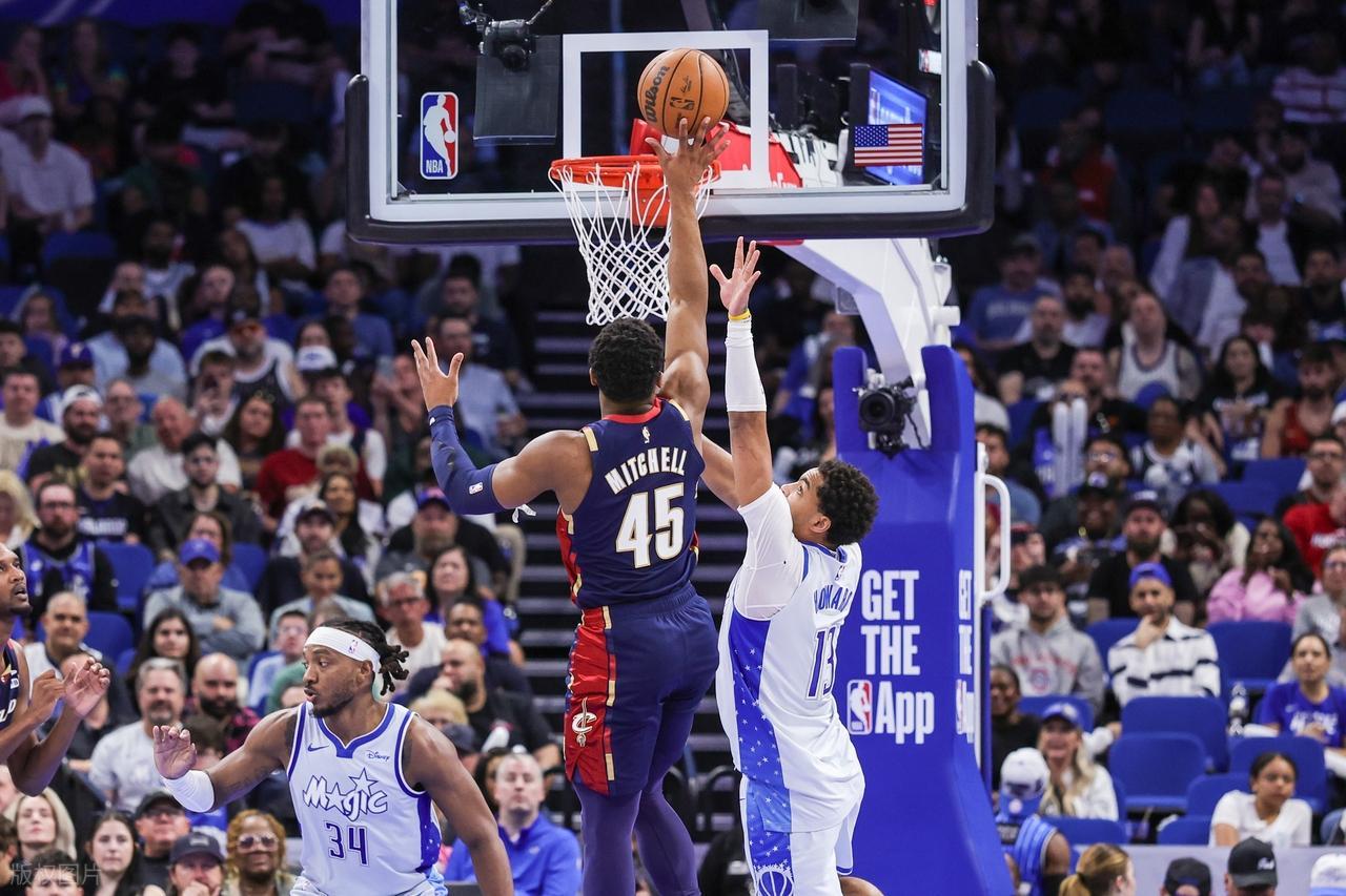 一号娱乐-打爆魔术!哈登空砍30+6+8!贝恩35+6+6完胜米切尔,班凯罗25+8+7