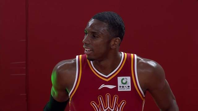 壹号娱乐APP-拒绝逆转,北京男篮1分险胜山西 张才仁制胜补篮 翟晓川9+4+4全能