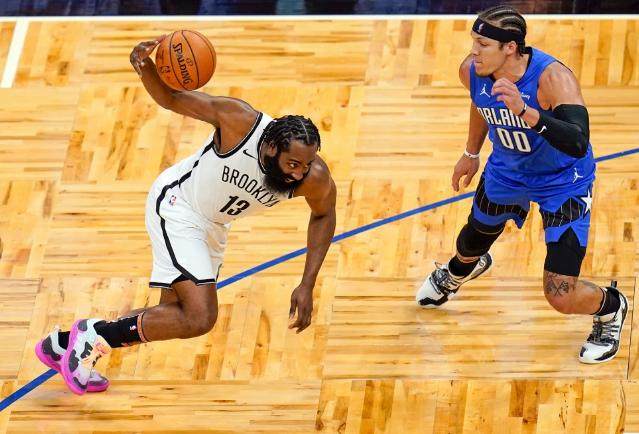 壹号娱乐官网-哈里斯与哈登体能告急？篮网手感冰封暂缓急行脚步