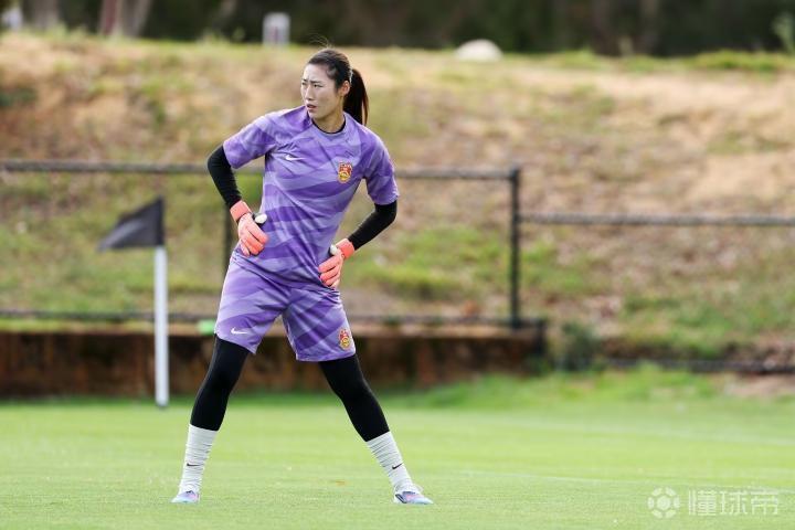 壹号娱乐下载-北青：彭诗梦大概率首发出战澳大利亚；女足需提防主场哨