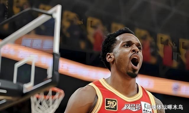 壹号娱乐-古德温28分 上海客场110-77狂胜广厦夺冠军点 布朗29分